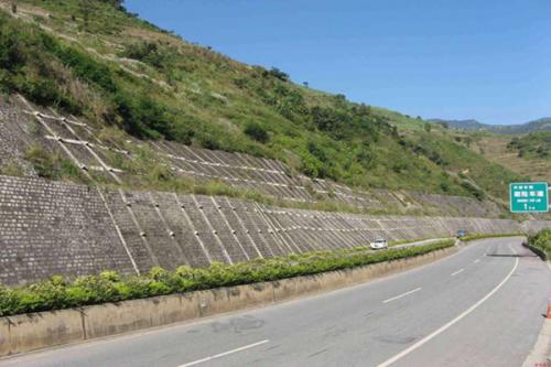 路基邊坡防護的步驟  第2張